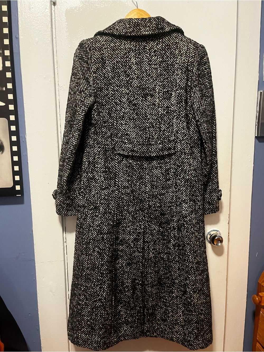 Ralph Lauren Black and White Herringbone Wool Double-Breasted Coat - Picture 7 of 11
